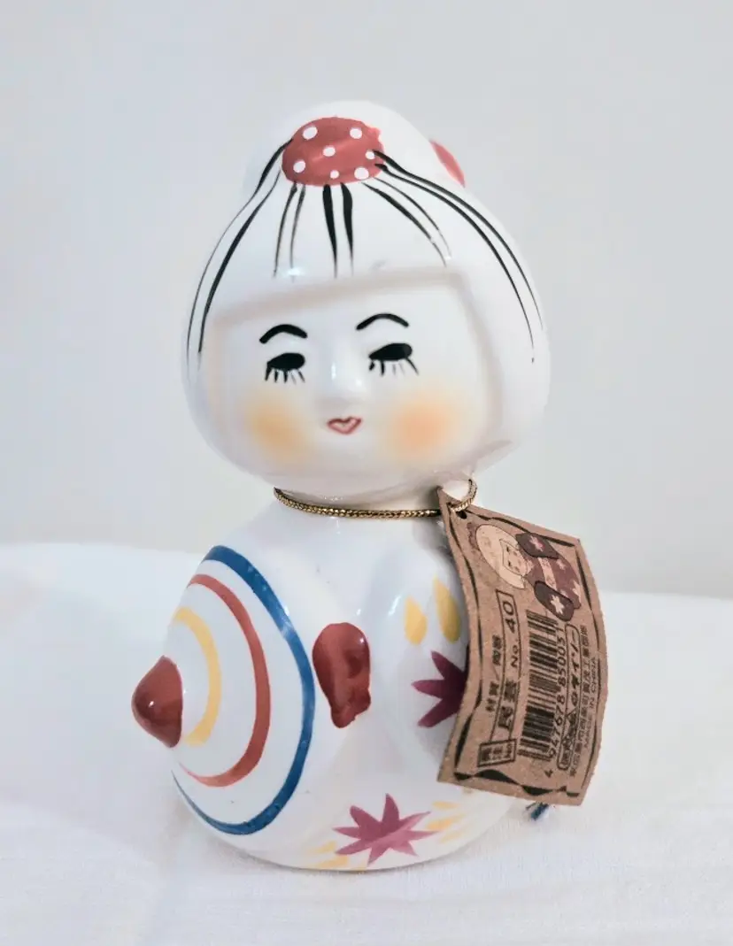 Japanese Hakata Doll Porcelain Bisque Figurine 4” with original tag