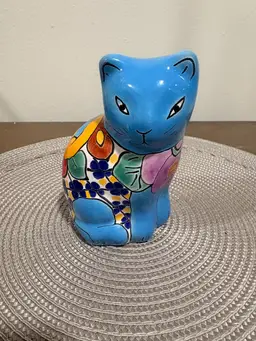 Talavera Mexican Floral Cat FolkArt Pottery Figurine Hand-Painted, 3.5"