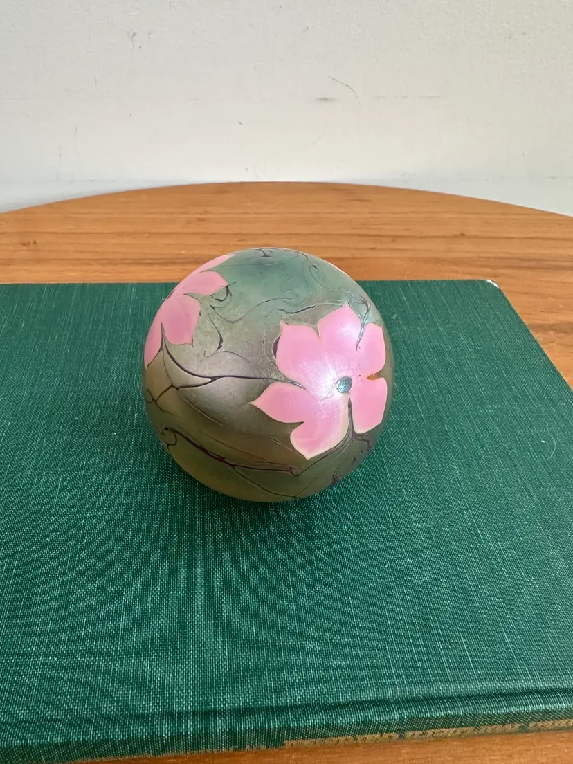 Vandermark Iridescent Pink Floral Paperweight