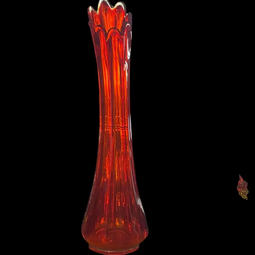 LESmith 8 Finger Swung Vase In Amberina