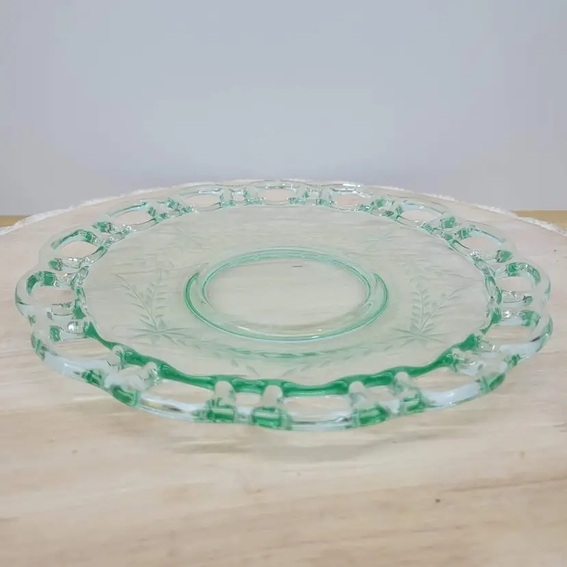 Vintage Lace Open Weave Edge Vaseline Green Glass Serving Dish Plate