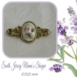 Vintage 1928 Gold Tone Filigree Brooch Rose Cameo