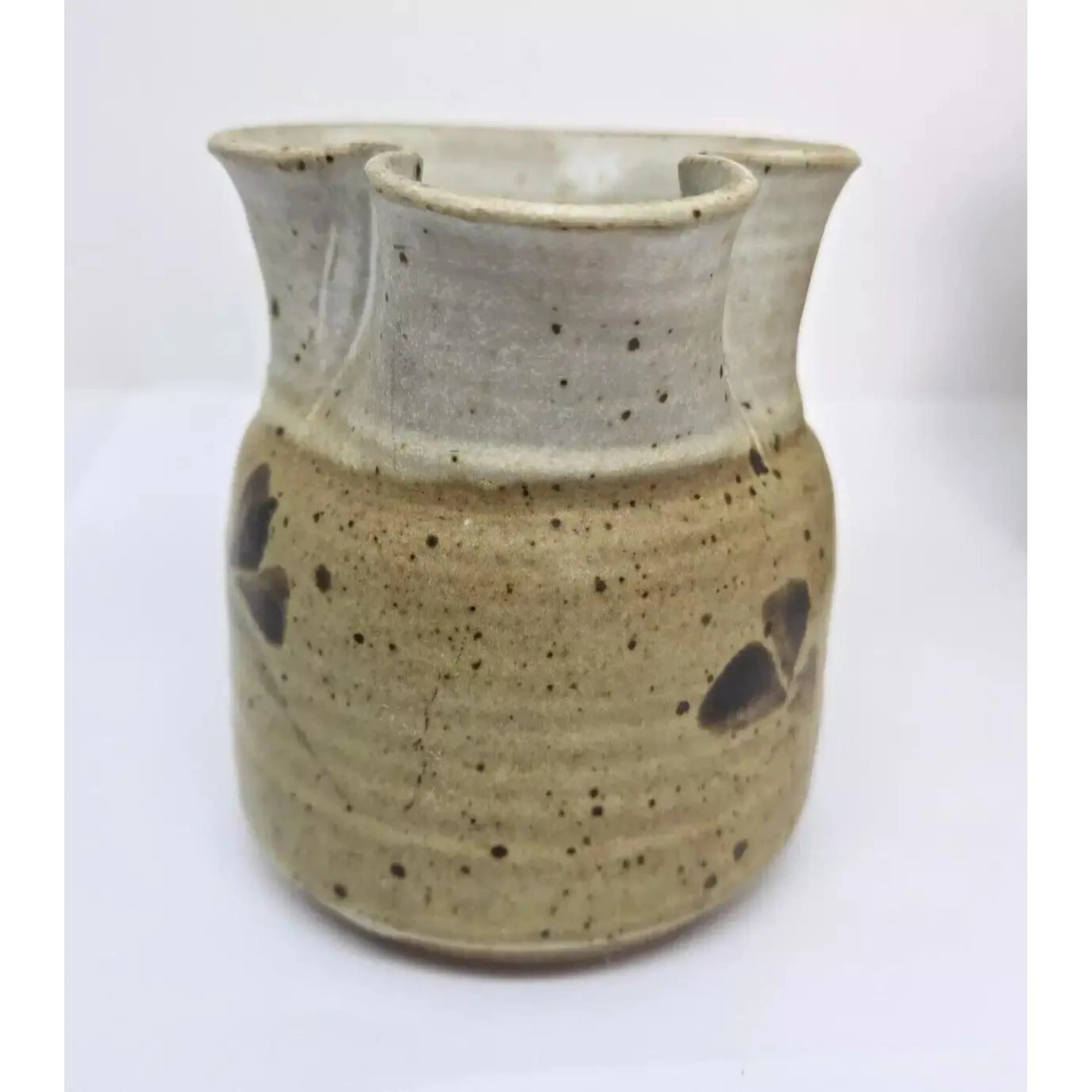 Image 4 of 14