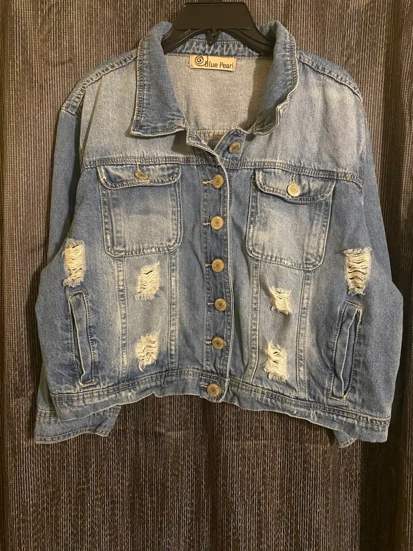 Blue Pearl Women's Size 3XL Distressed Blue Denim Blutton-Up Jean Jacket