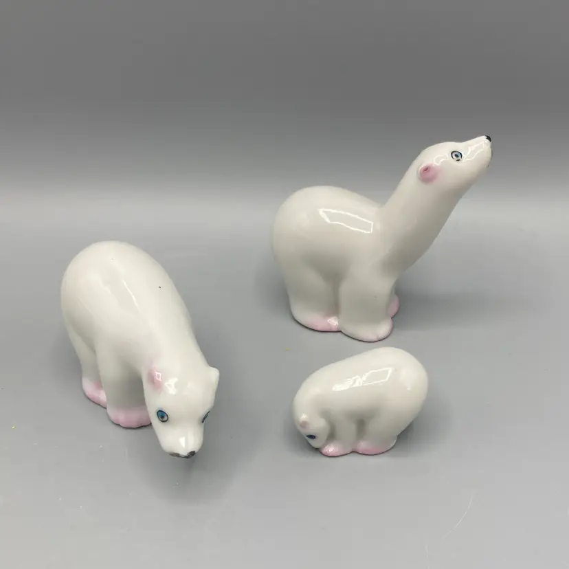 Vintage Miniature Ceramic Polar Bear Family - Set of 3 - Made in Japan