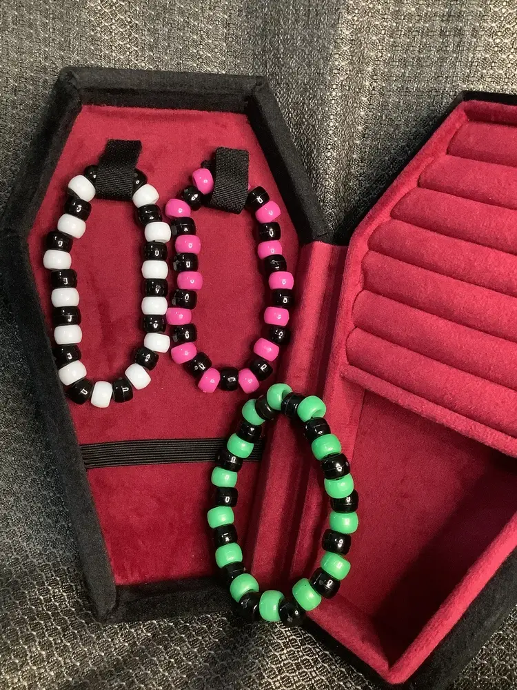 3 piece kandi set (pink, white, green)