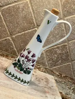 Porcelain Portmeirion Botanic Garden Vinegar Bottle With Butter, Butterflies, And Ladybugs