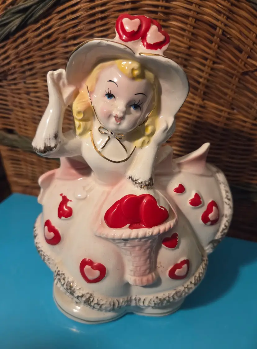 Vintage Rubens Valentines Figural Planter