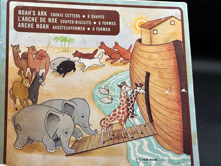 8 Vintage 1981 Fox Run Noahs Ark Metal Cookie Cutters Complete Set Original Box