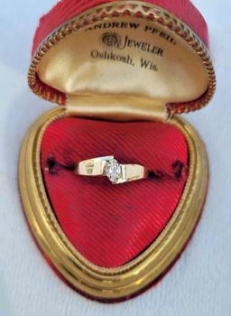 Vintage 10k Yellow Gold Diamond Marquise Wedding Ring - Size 8 - 2.27g