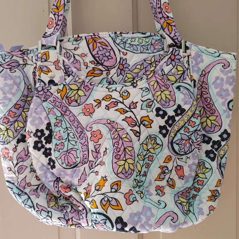 Vera Bradley Glenna bag. New with tag.