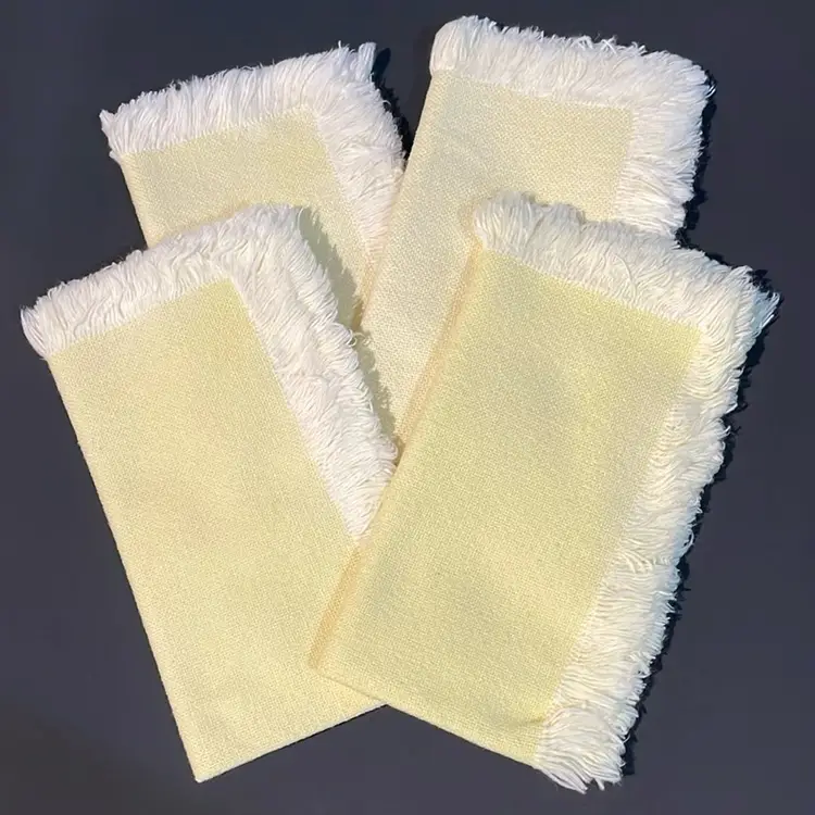 Set Of 4 Yellow Napkins - 15”x 16”