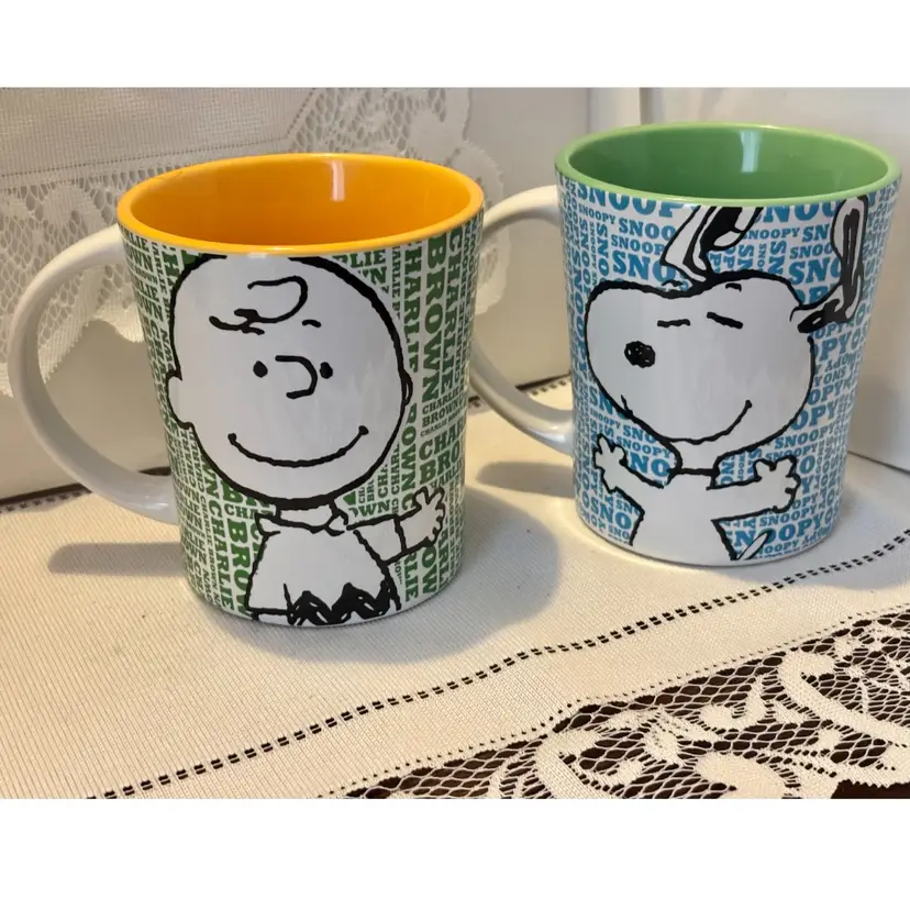 Gibson Peanuts Charlie Brown & Snoopy Stoneware Mugs 15oz.