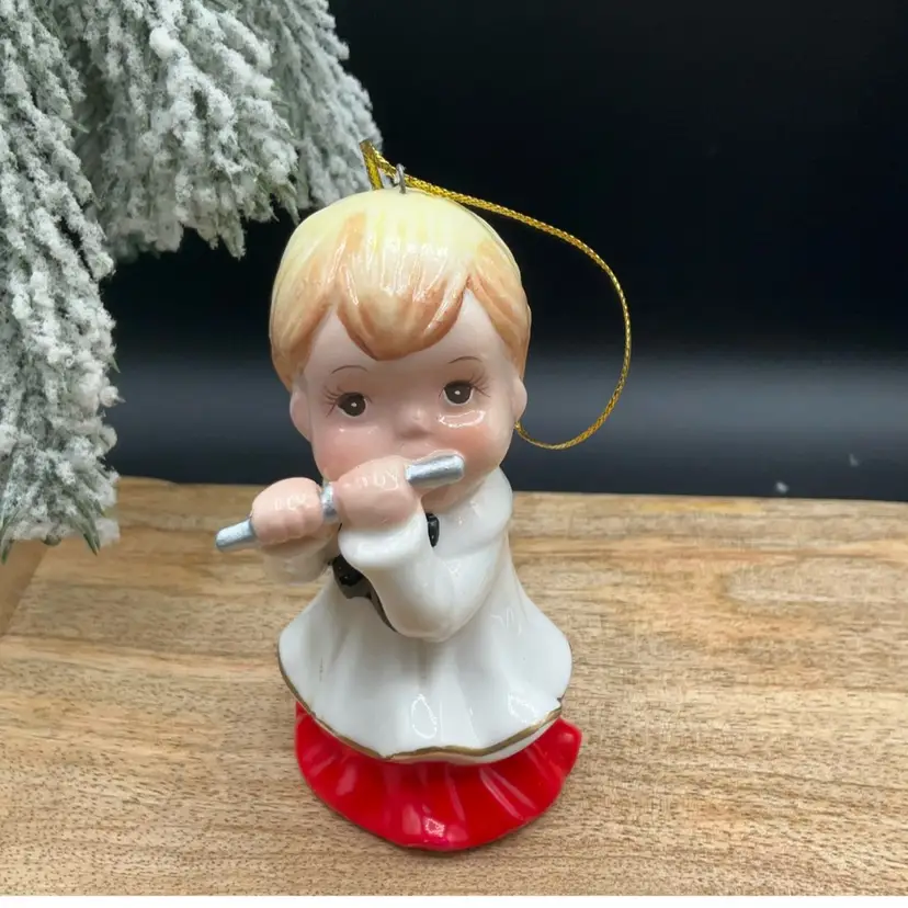 Angel Ornament Playing Flute 3.5”