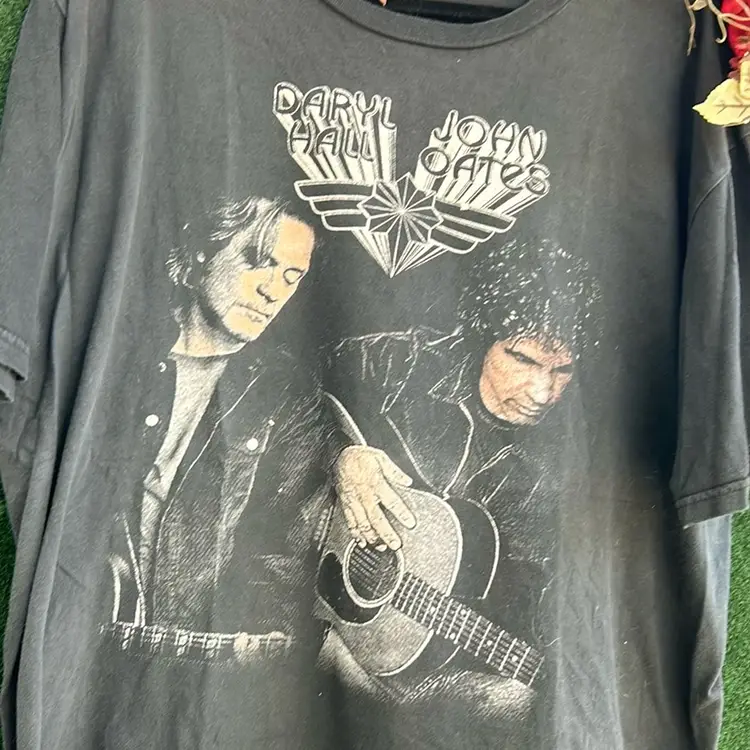 Darrell Hall And John Oates “Tour 18, The Forum”, Graphic T-Shirt Design On Both Sides, Black