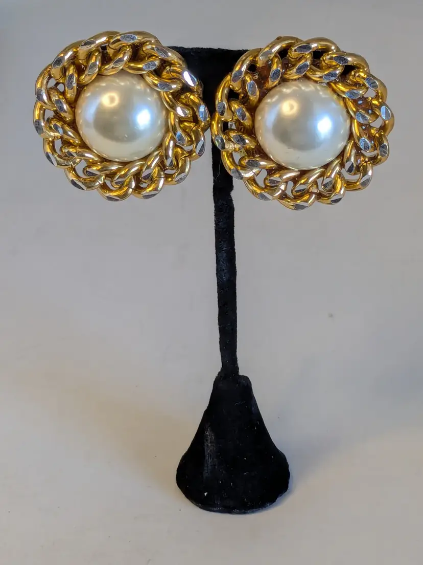 Vintage Betty Asch Gold Tone Chain and Faux Pearl Clip-On Earrings