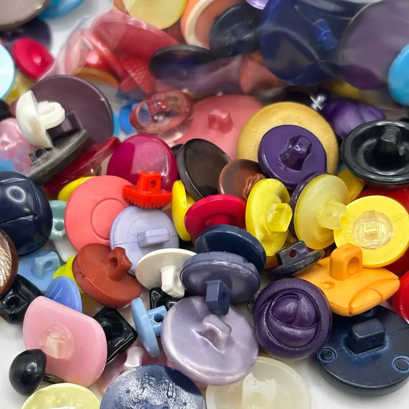 Lot Of Vintage Multicoloured Shank Plastic Buttons