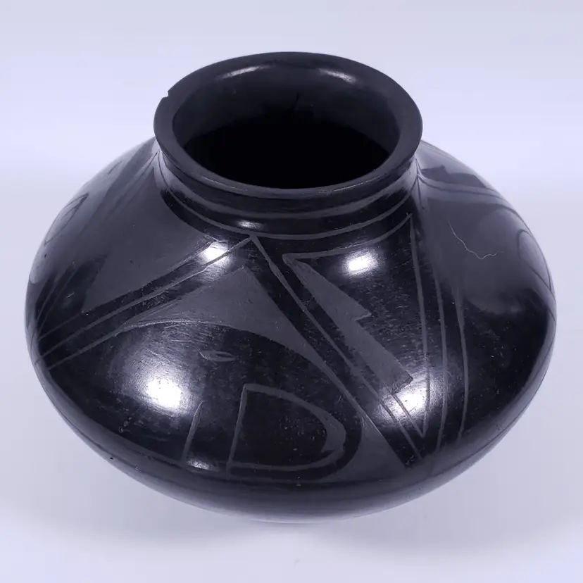 LARGE Southwest Mexican Native Pueblo Bird Geometric Oxaca BLACK POTTERY VESSEL