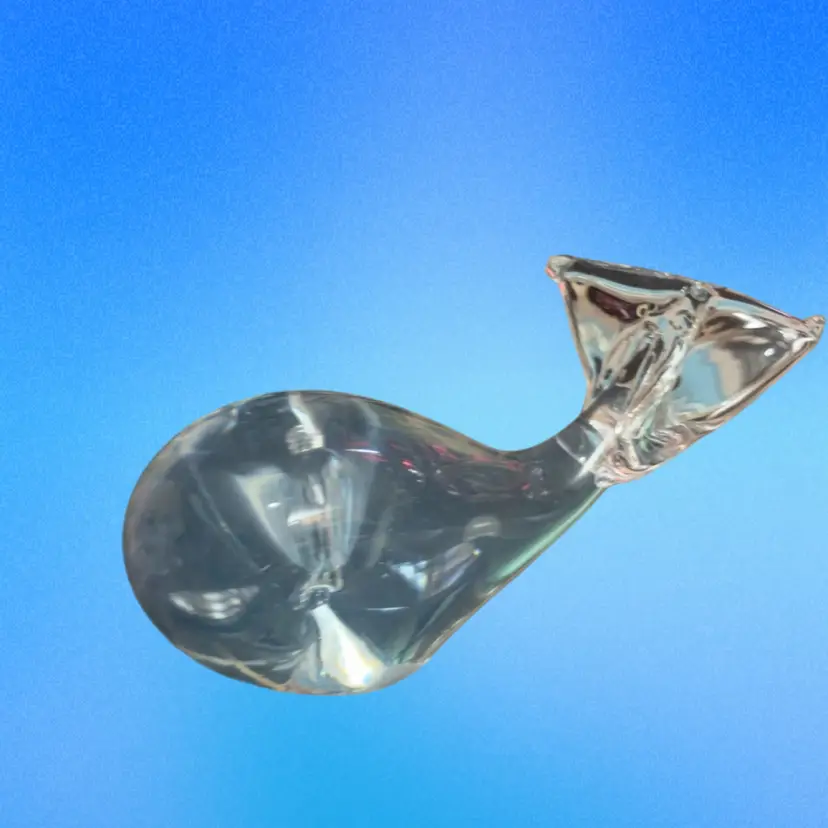Clear Art Glass Whale(READ)