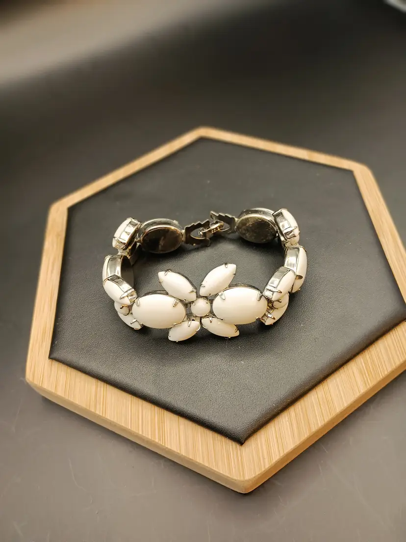 Vintage Milk Glass Wiess Bracelet
