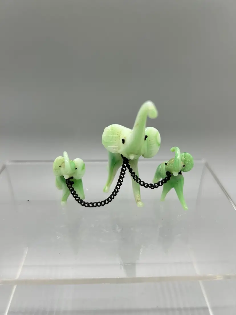 24187 Chained Trio Of Elephants - See Desc