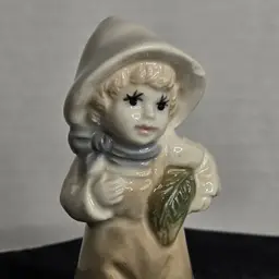 Farm Girl/Boy Porcelain Figurine