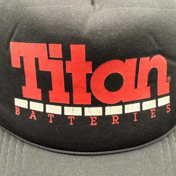 Vintage Titan Batteries Trucker Hat Snapback Mesh Foam Black Red Adjustable OSFA