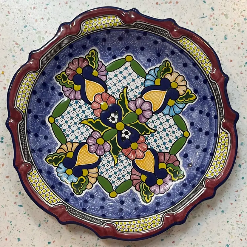 Hernandez Hand painted Mexican Talavera Pottery Plate 12” Round
