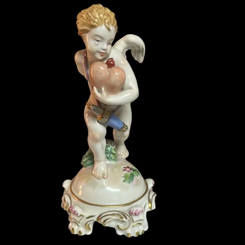 Austrian Aergarten Wein Cupid Figure