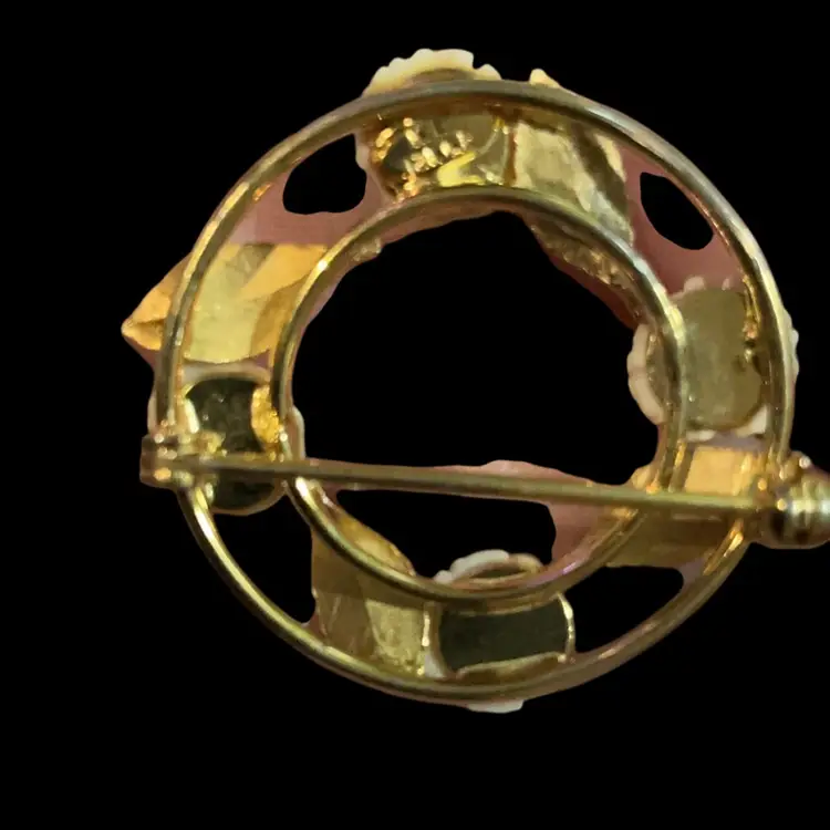 Gorgeous Vintage Goldtone Karen Lynne 12  K Gold Filled Floral Brooch. Gorgeous Carved  Celluloid -Ivory Color Roses & Gold Leaves Wreath Motif,