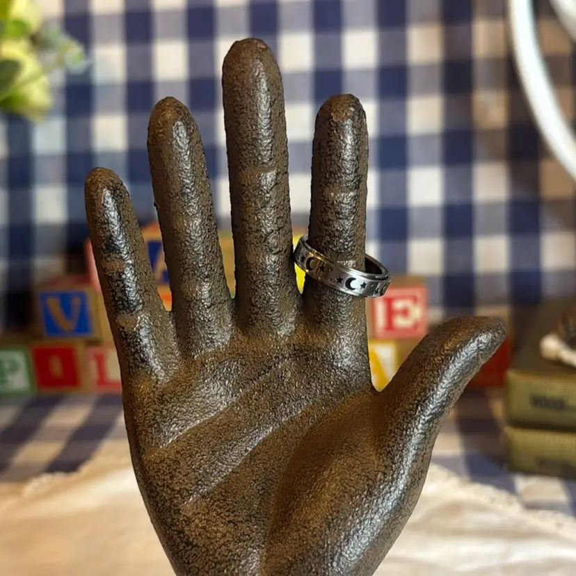 Silver-Tone Moon & Stars Spinner Ring - Size 9.5