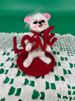 Vintage Annalee Love Mouse