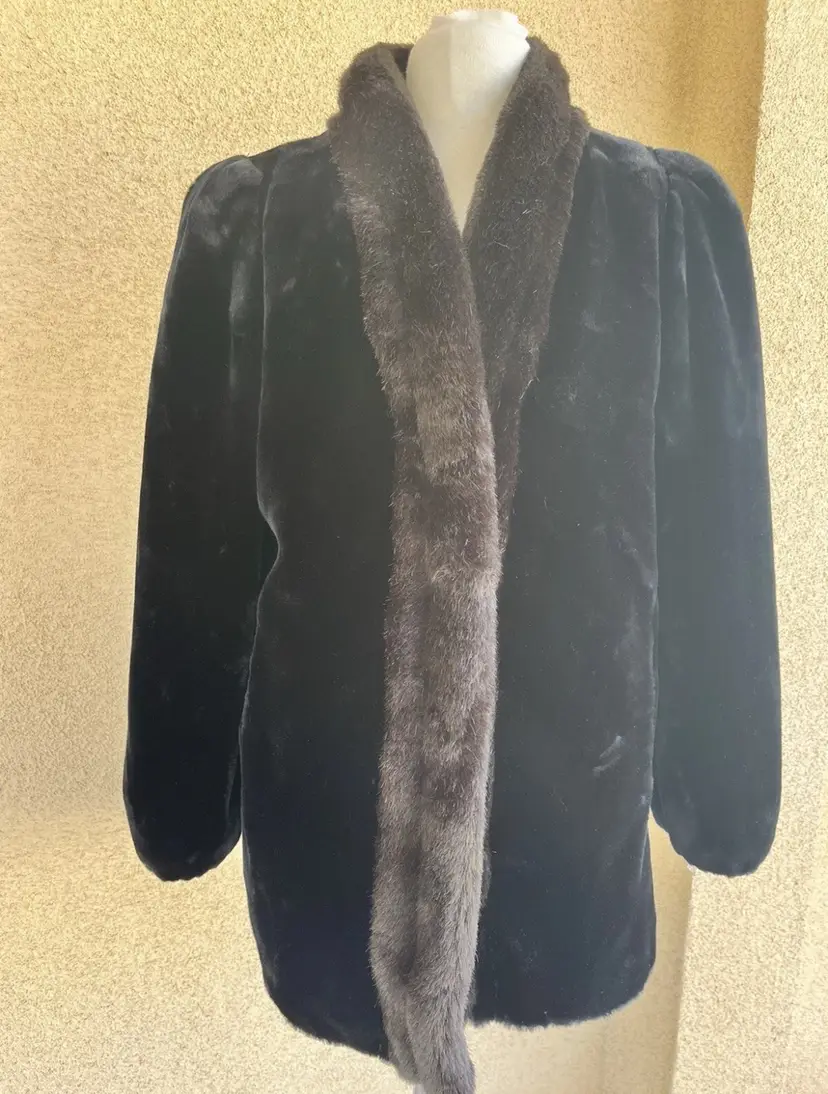 Vintage Jordache Faux Fur Coat Womens 11/12 L Black & Brown Mob Wife Hook Loop