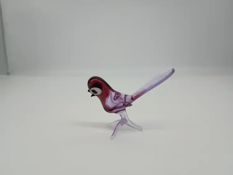 Small Lamp Work Art Glass Bird Figurine Lavender & Deep Amethyst. Neodymium ?