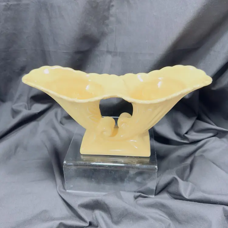 #1587 Vintage Abington Signed Art Pottery, Double Vase, Cornucopia In A Yellow Cream Color Ceramic