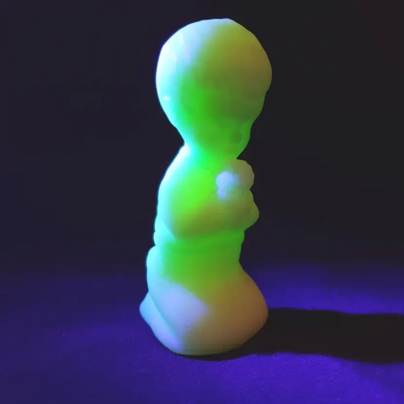 Fenton Child Glass Figurine Uranium Glowey Custard Praying Religious Sticker 3¾" tall Vintage