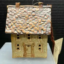 Windy Meadows Pottery Farmhouse