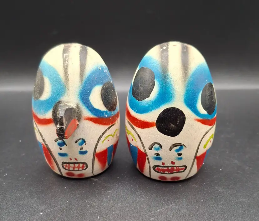Vintage Hand-Painted Northwest Coast Wooden Totem Pole Salt Pepper Folk Art