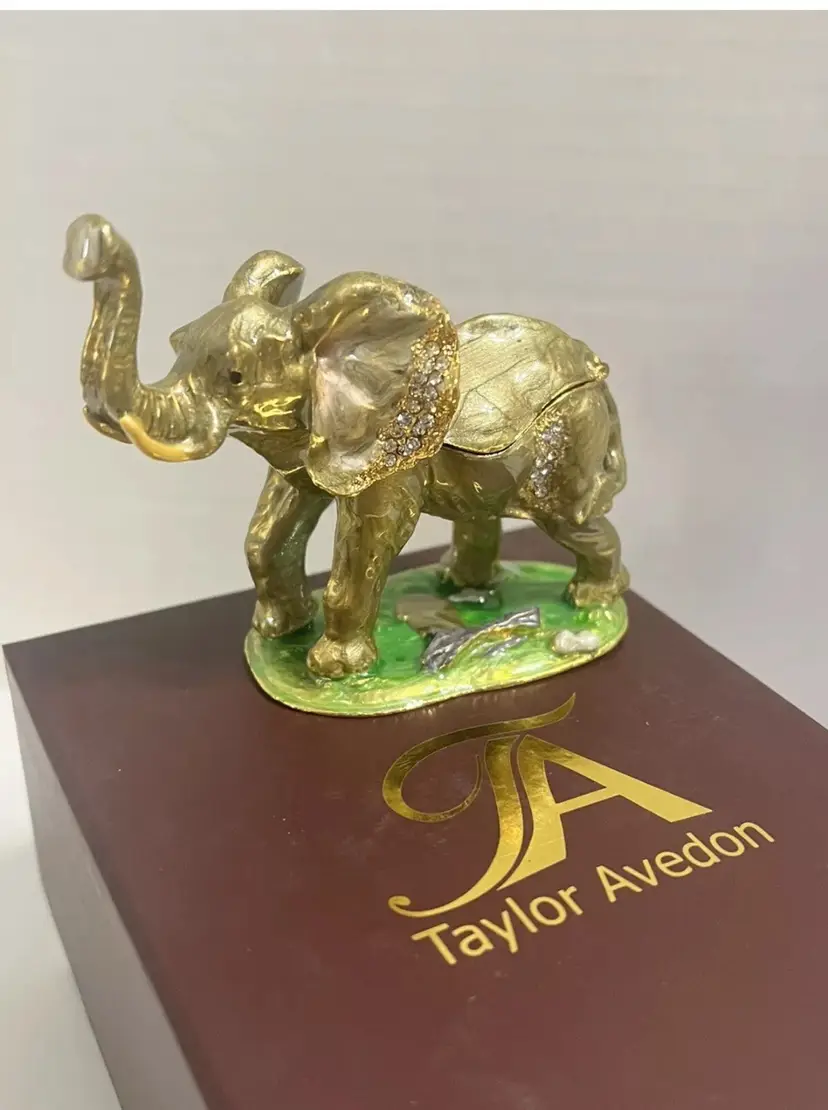 Taylor Avendo Decorative Elephant Jeweled Trinket/ Jewelry Box Enameled NOS