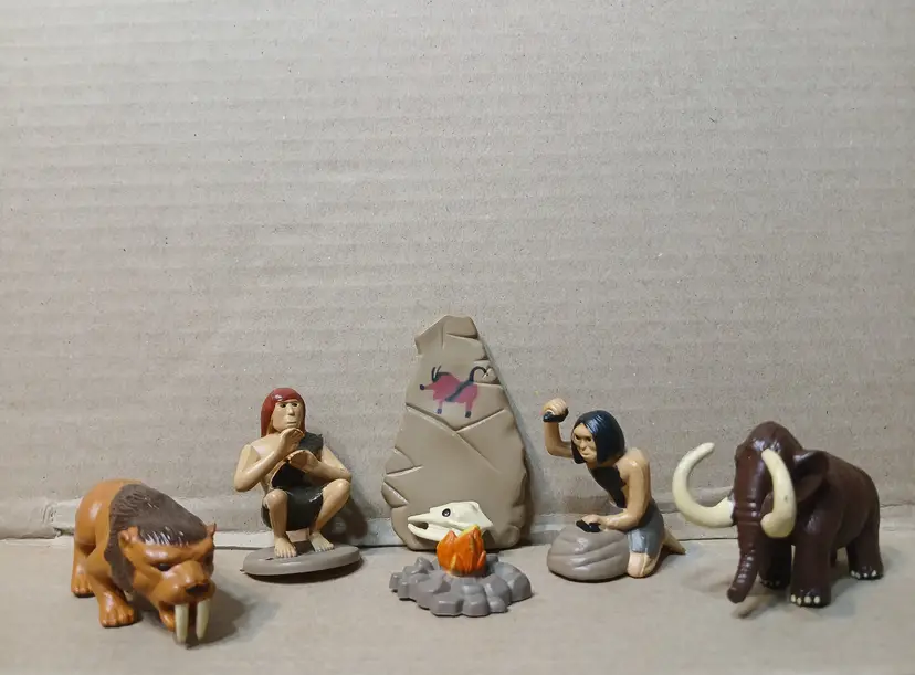 Vintage K&M Neanderthal Playset Rock Wall, Fire, Woolly Mammoth, Sabertooth Cat