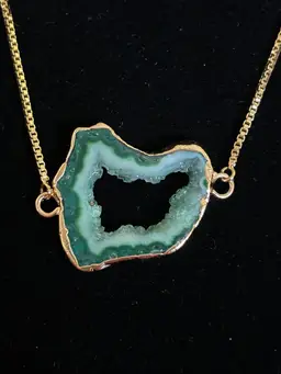 Crystal Geode Slice Gold Tone Lasso Necklace