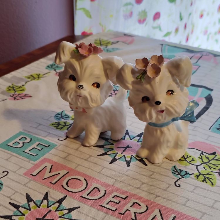 Vintage Westie Puppy Salt and Pepper Shakers | Adorable White Terrier Puppies with Applied Flowers | 1960s Lefton Made in Japan