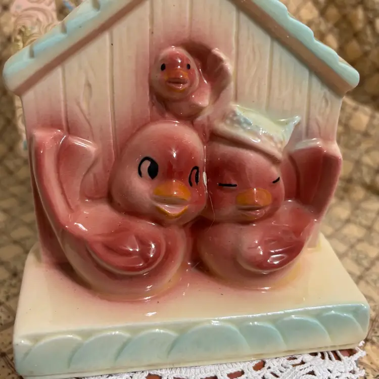 #005- Vintage Shawnee Pink Love Birds Baby Bird Birdhouse Ceramic Planter