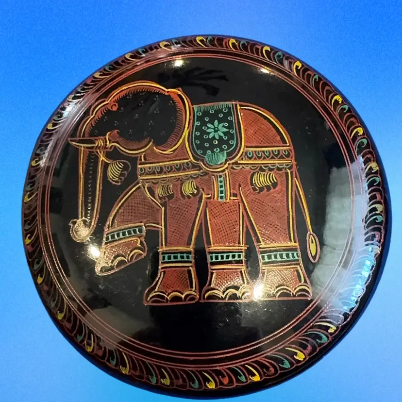 Vintage Laquered Elephant Coaster Set Of 6 With Case