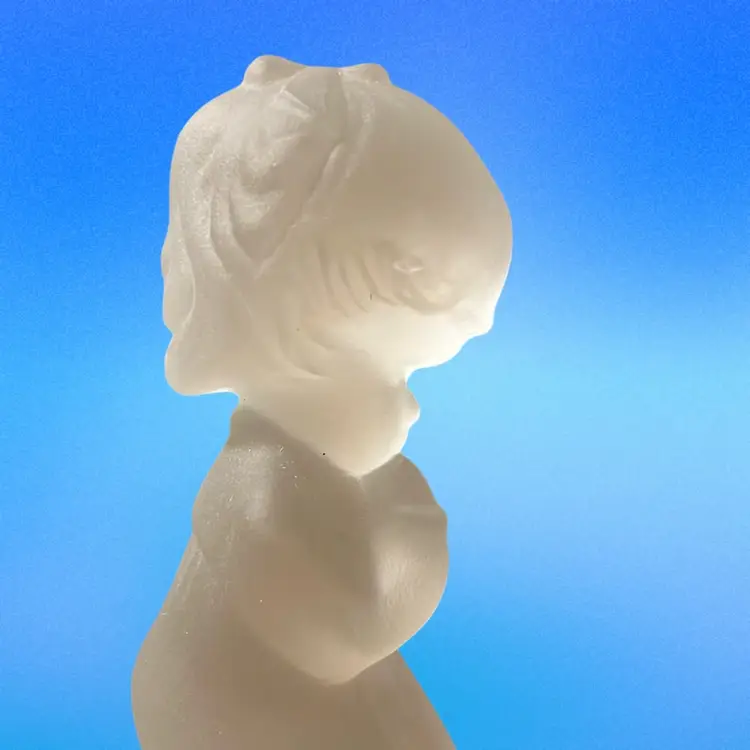 Glass Praying Girl Child Clear Satin Art Glass Figurine 3.5” (*read)