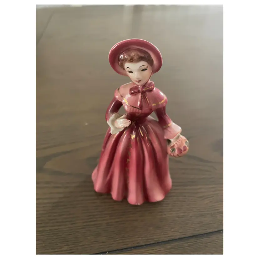 Vintage Lady ceramic figurine