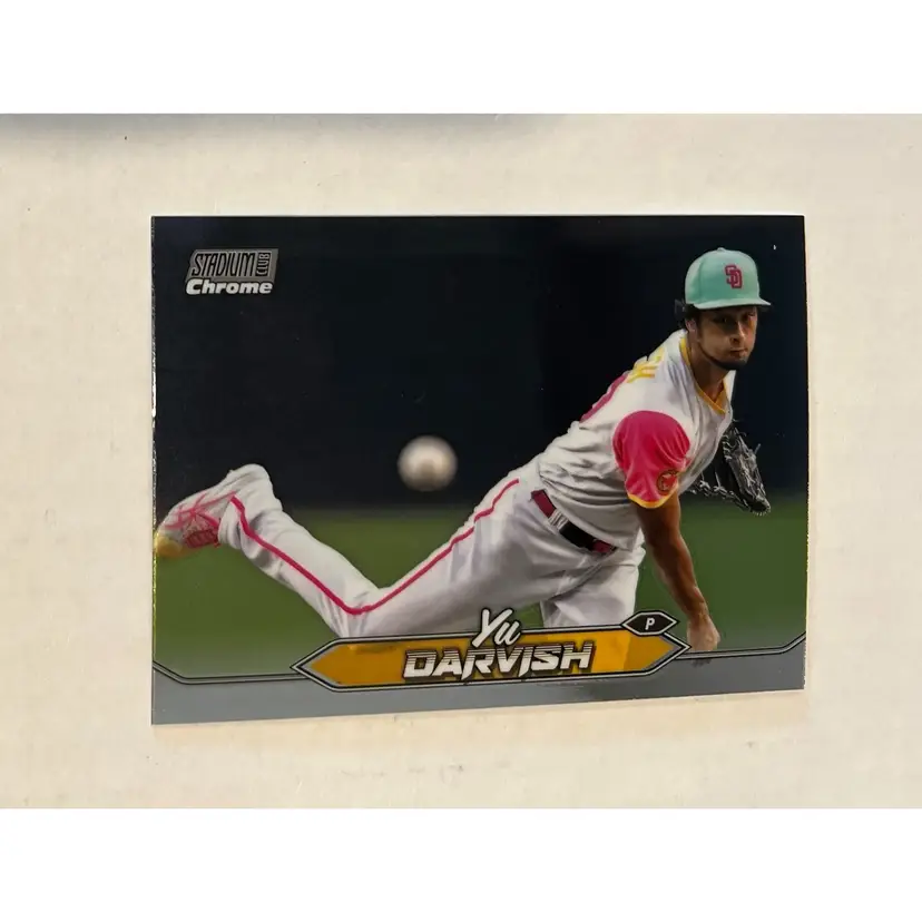 Yu Darvish Stadium Club Chrome San Diego Padres