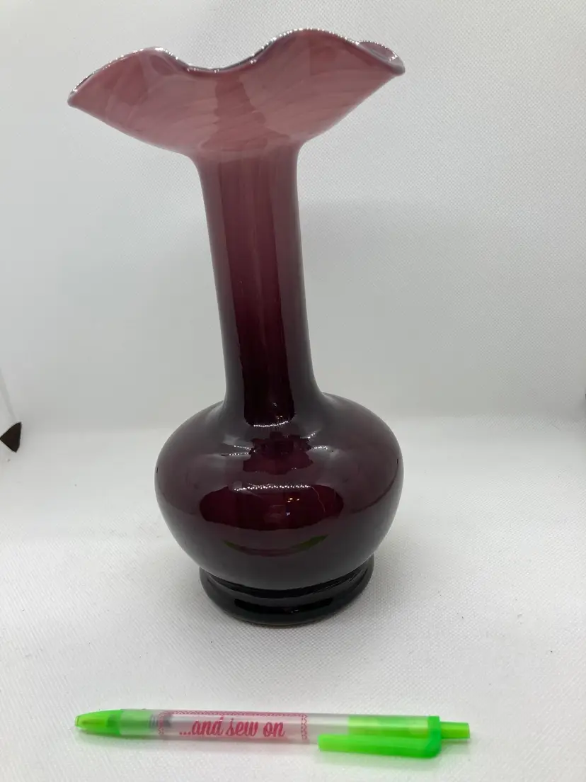 Purple swirl,  Italian Cased Glass Amethyst glass, hand blown vase Sooo pretty! Vintage