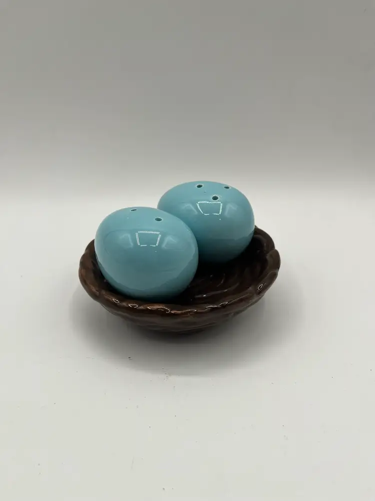 Pier 1 Salt & Pepper Shakers Bird Nest & Blue Eggs - 3pcs