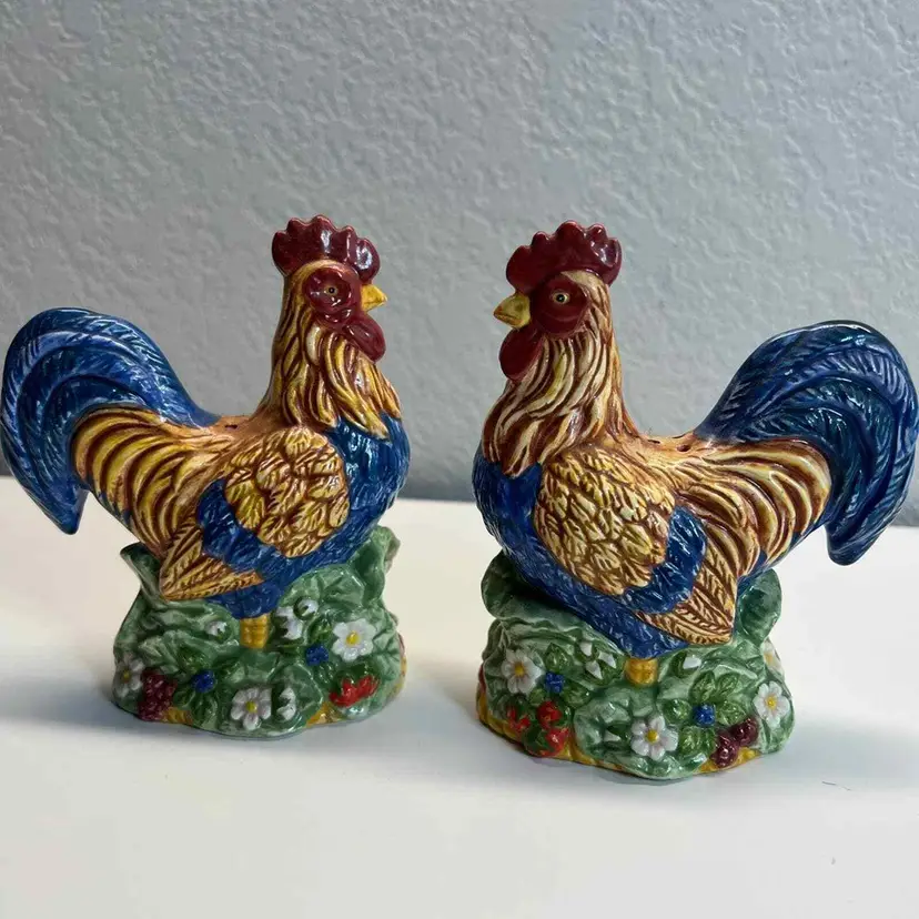 Burton and Burton Roosters Shakers 4.5" Hand Salt And Pepper Painted Ceramic
